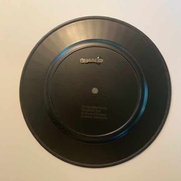 NWT Unique hand crafted acrylic/resin eye hanging blue/green framed - Picture 5 of 5